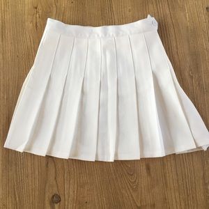 White pleated tennis skirt